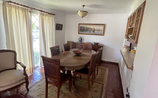 Se arrienda casa 3 habitaciones 2 baños en Villa Los Limonares de Melipilla