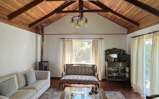 Se arrienda casa 3 habitaciones 2 baños en Villa Los Limonares de Melipilla